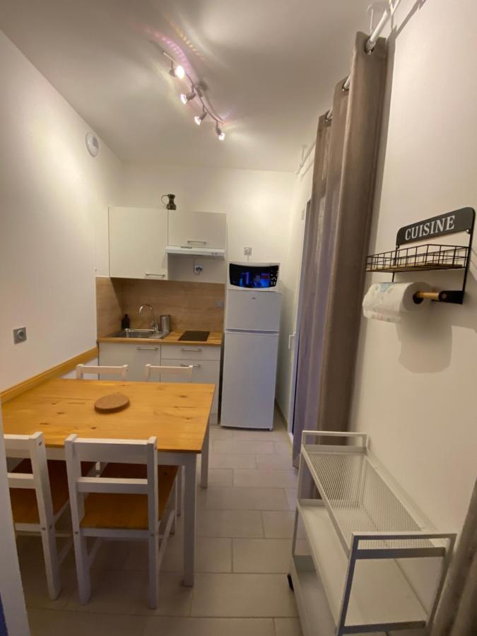 Apartment Entre Et Piscine Marseilles